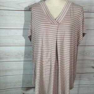 Old Navy Striped V-Neck Tee – Size XXL